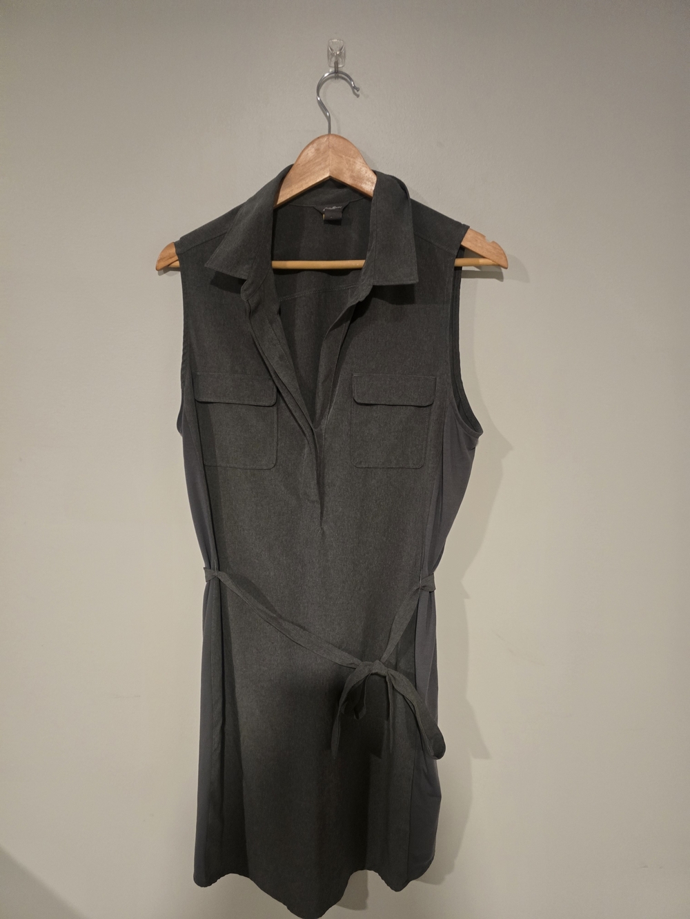 Eddie Bauer Sleeveless Charcoal Midi Shirt Dress with Tie